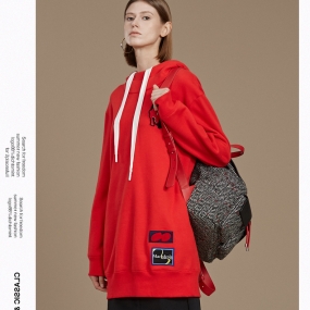 Marisfrolg玛丝菲尔红色卫衣女装2019冬季新款连帽中长款绣花上衣